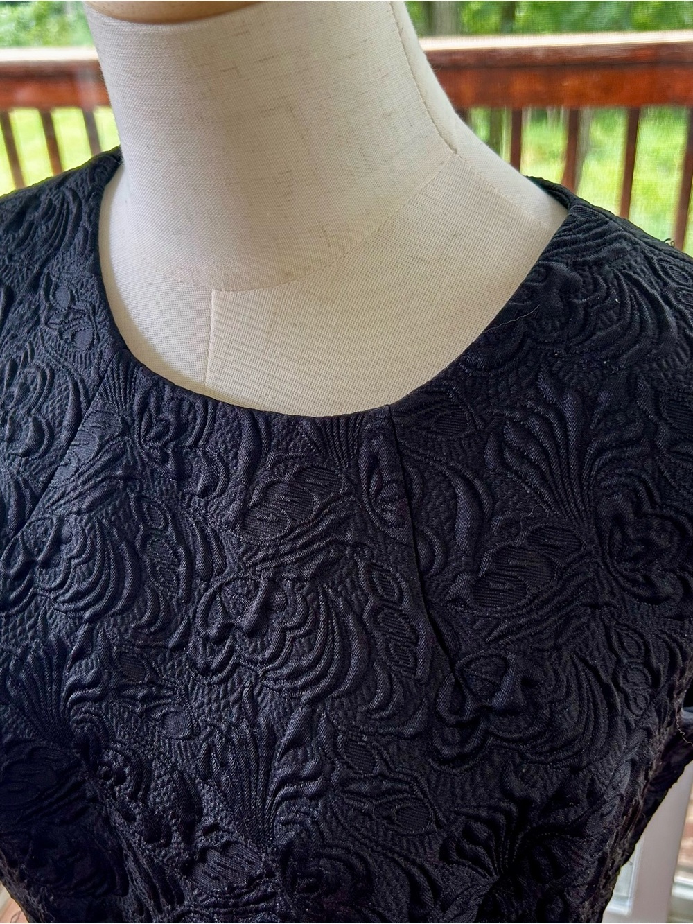 Liz Claiborne Black Textured Fit-and-Flare Dress - Women size 14 - Picture 4 of 9